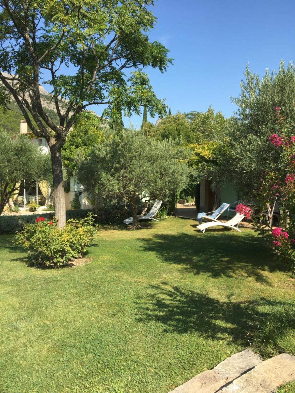 Bed and Breakfast Le Grand Jardin Lafare Экстерьер фото